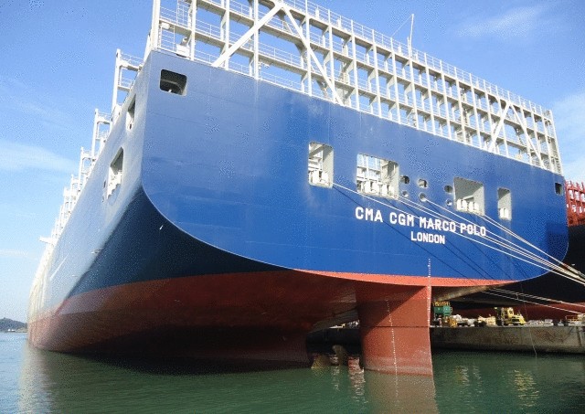 Самый большой в мире контейнерный корабль «CMA CGM Marco Polo»