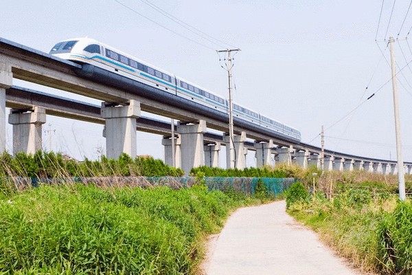 Пекин-Гуанчжоу – рекордно длинная скоростная железная дорога 