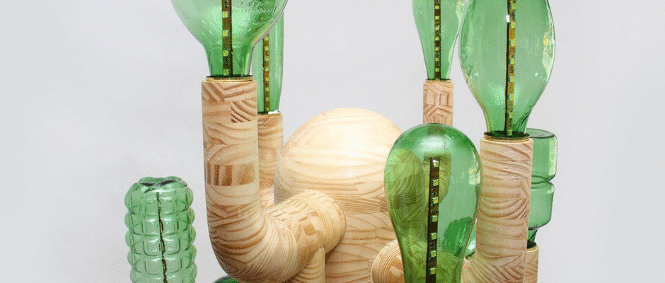Креативная лампа-кактус из пивных бутылок создана в Бразилии