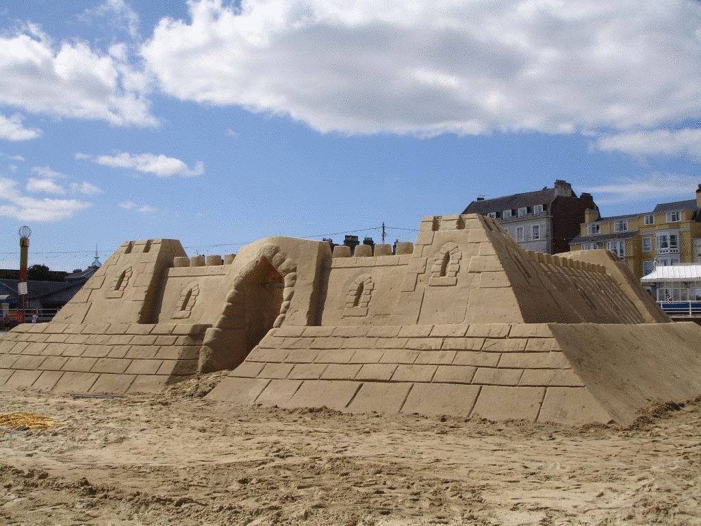 Тройка лучших песчаных замков со всего мира