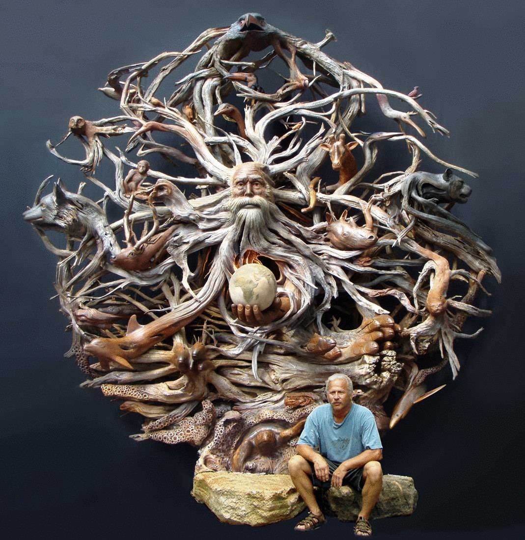Самая сложная скульптура из дерева