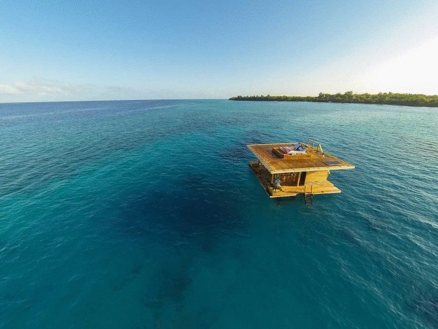 Необычный плавающий подводный отель на острове Пемба