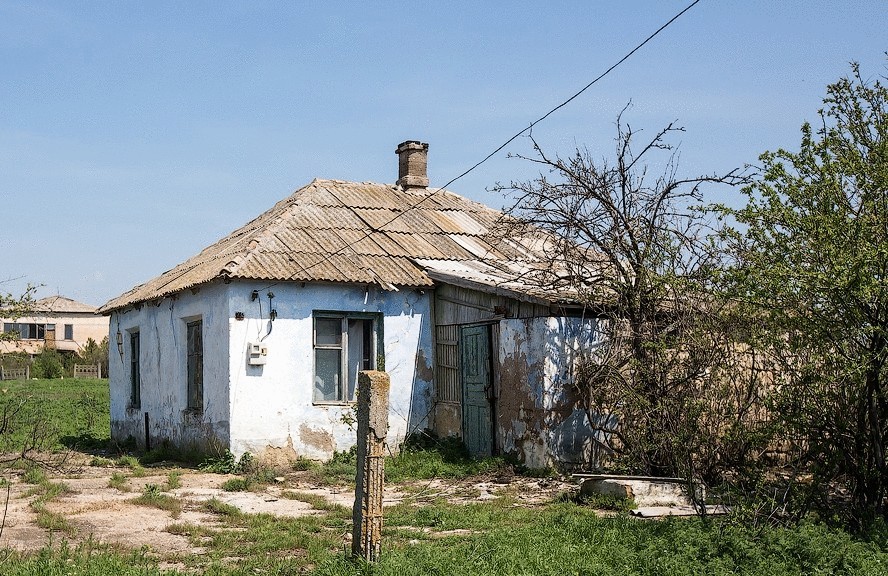 Контрасты некурортного Крыма, или никому не нужные люди