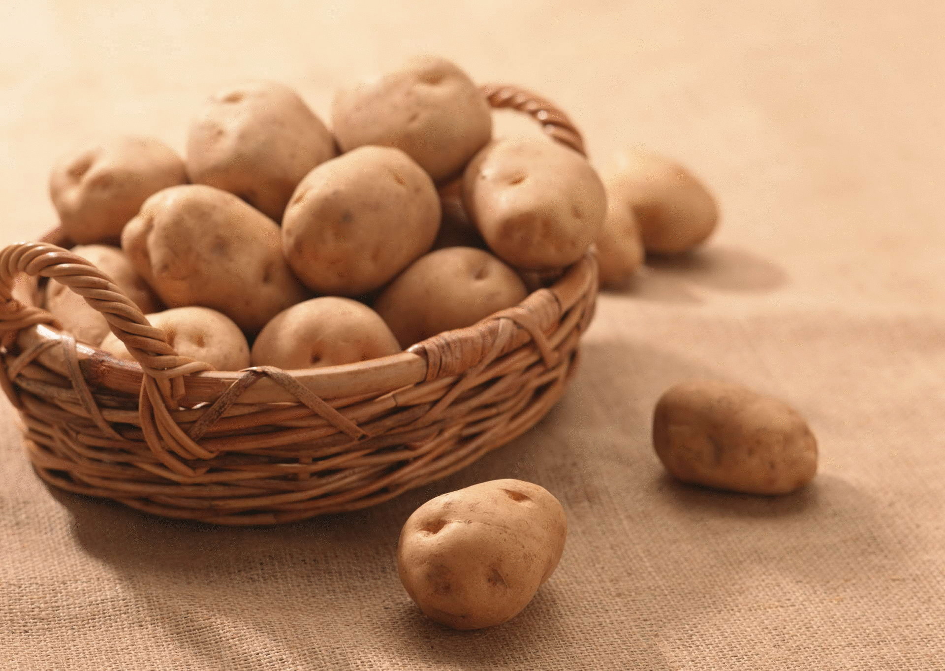  Простые рецепты красоты с картофелем