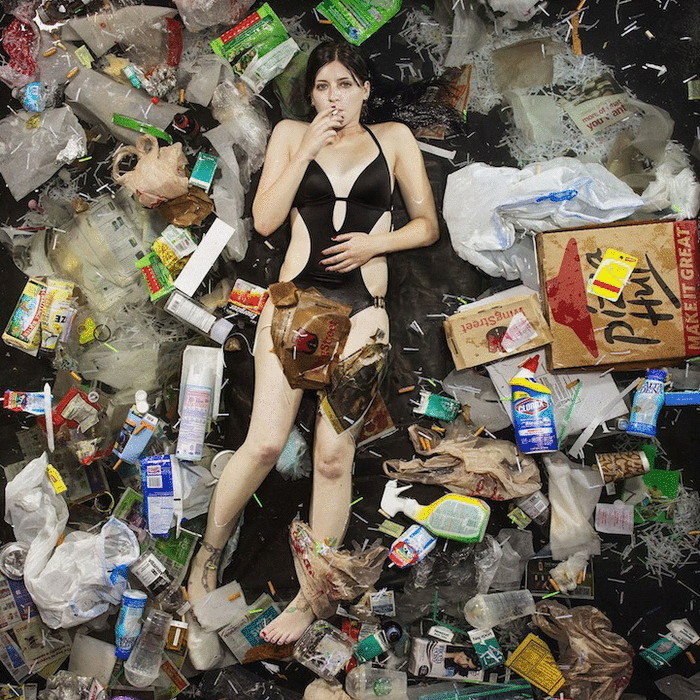  7 дней мусора— шокирующий цикл работ от Gregg Segal