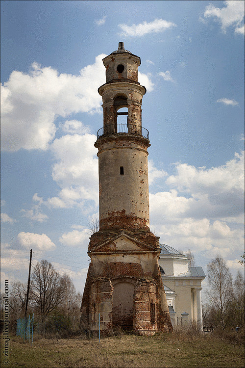 Георгий Фёдорович Шапошников в одиночку спасает разрушающийся храм