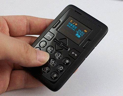 Light Phone - телефон размером c кредитную карту