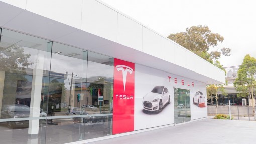 Tesla Motors открыла шоу-рум с подержанными электромобилями