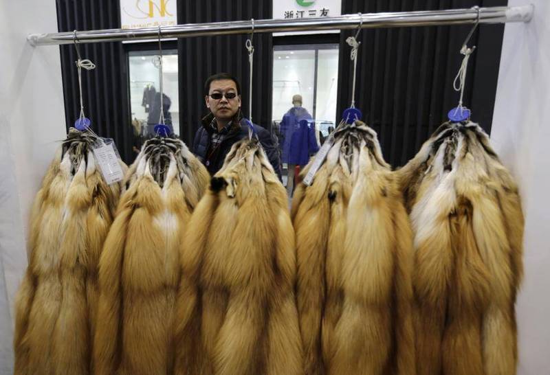 Шокирующий фоторепортаж: Производство меха в Китае 