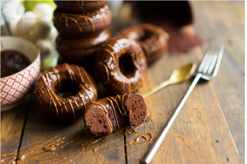 Восхитительные шоколадные пончики из духовки