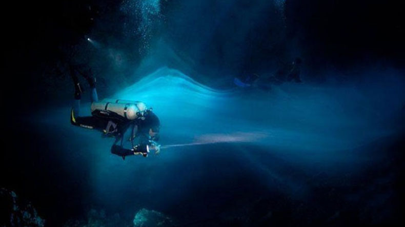 Под землей обнаружен гигантский океан, который в три раза больше всех океанов на земле