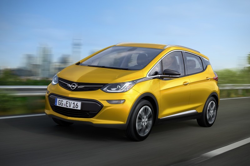 Opel показал свой первый электромобиль Ampera-e для рынка Европы