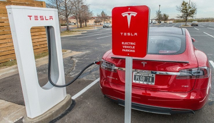 Зарядные станции Tesla выходят на новый уровень
