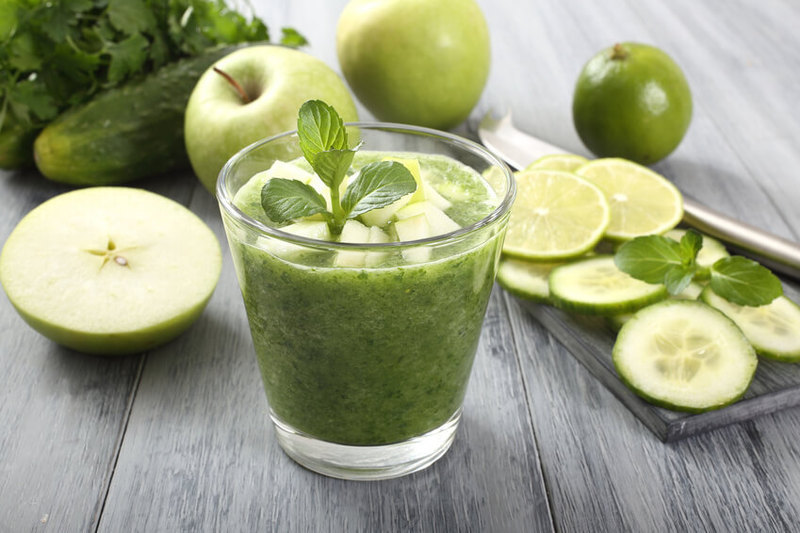 Этот зеленый сок поможет потерять вес
