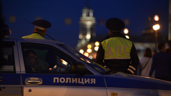 Полиция РФ в ближайшем будущем сможет дистанционно отключить двигатель любого автомобиля