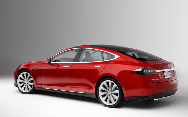 Инновации в моделях автомобилей Tesla Motors