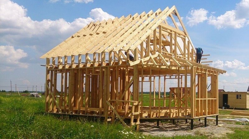 Как построить недорогой эко дом своими руками