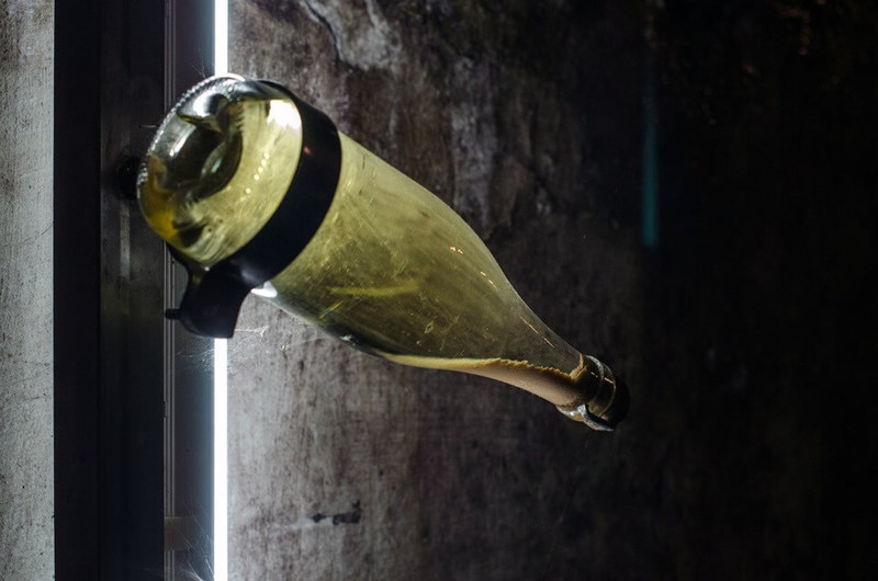 Знаете ли вы, почему донышко винной бутылки непременно вогнутое?