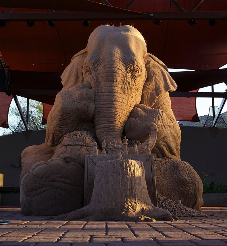 Самая невероятная скульптура из песка в мире