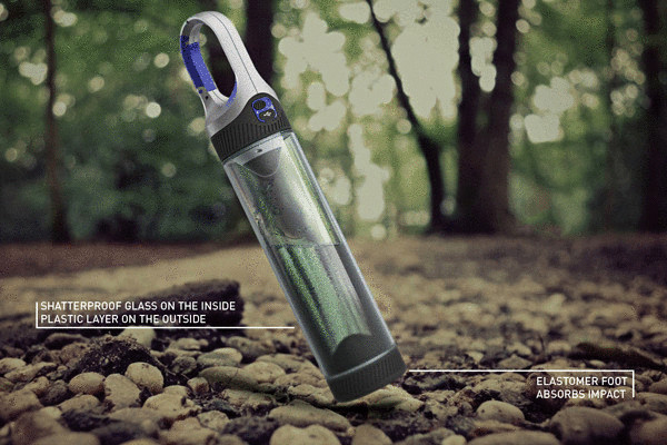 “Bottlelight”— портативный УФ-очиститель воды с фонарем
