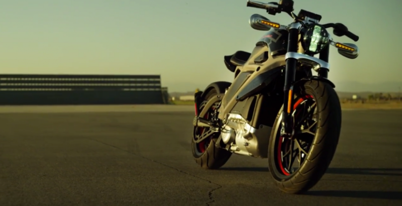 Электромотоцикл в духе Harley-Davidson