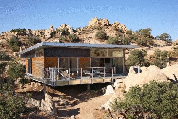 BlueSky Home— дом в пустыне Мохаве