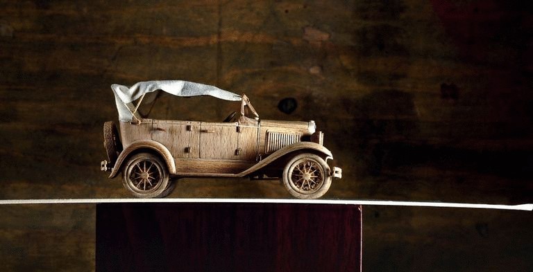 Удивительные масштабные модели автомобилей из дерева от Алексея Сафонова