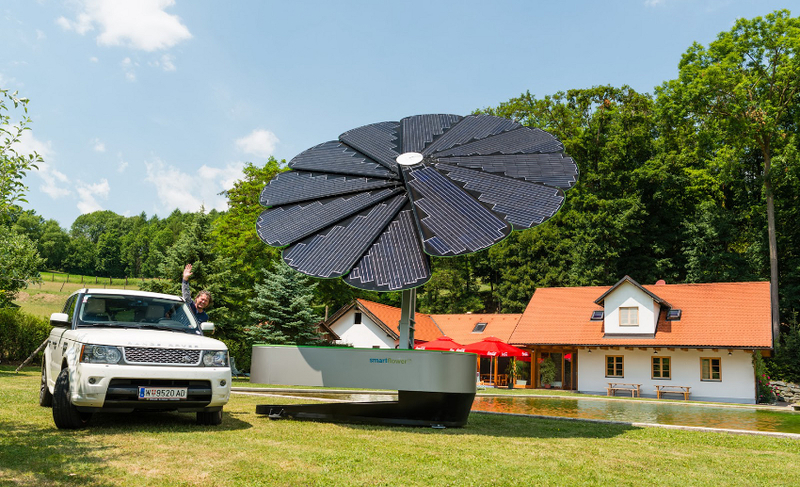 Smartflower — солнечная батарея, которая сама поворачивается к солнцу