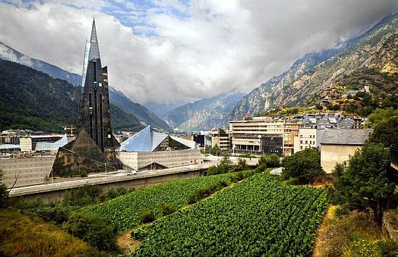  Карликовое государство Андорра — райский уголок  в Пиренеях