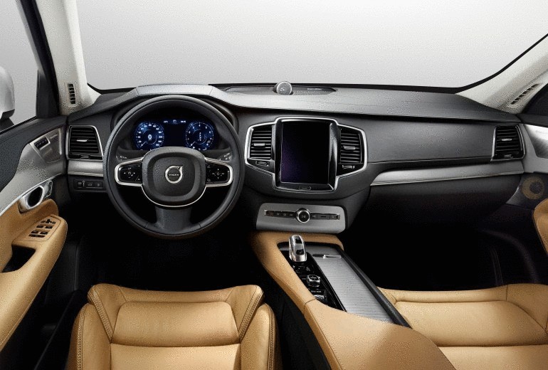 Volvo представила мощный и экологичный гибридный внедорожник