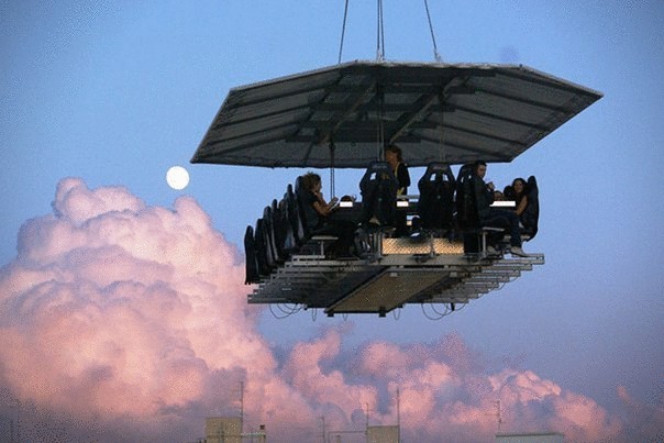 Dinner In the Sky — ресторан в небе для экстремалов