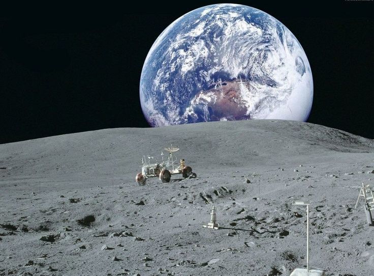 Япония собирается построить на Луне фабрику по сбору солнечной энергии