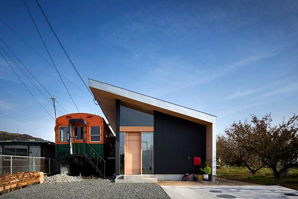 В Японии построили дом-поезд